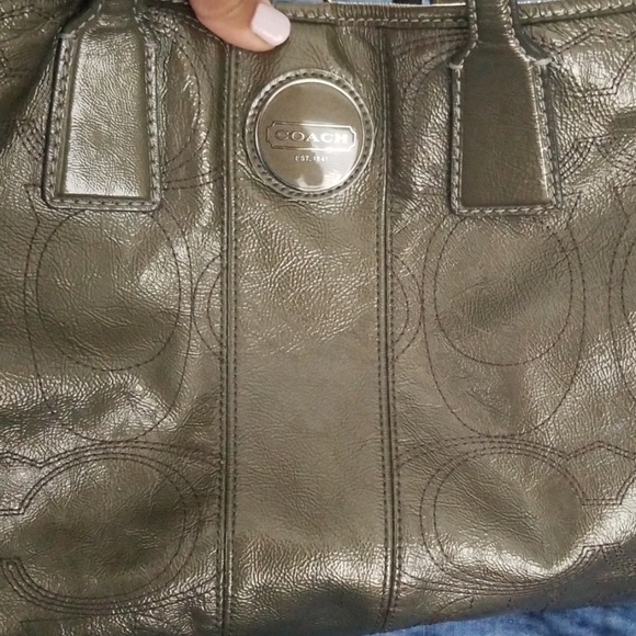 Coach hand bag (authentic) - Picture 2 of 7
